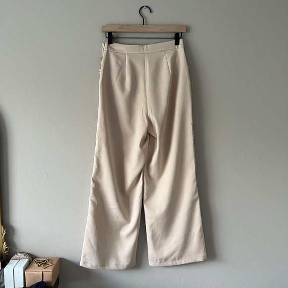 NWOT Pomelo Chinese New Year 2021 Beige Pants - Picture 2 of 3